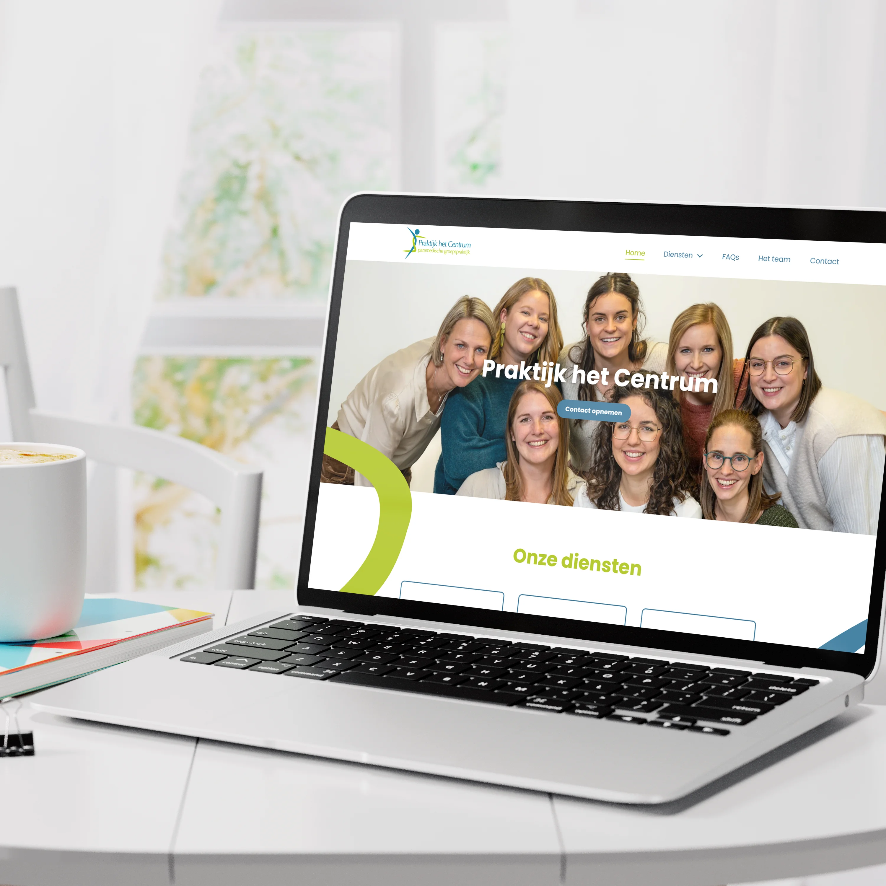 Website van Praktijk het Centrum op een laptop